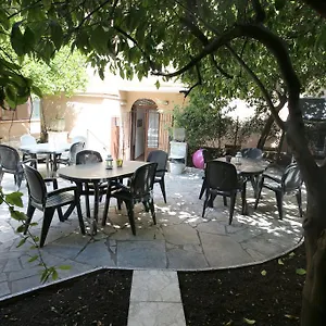  Hostal New Generation Center